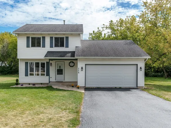 114 Brandywine Dr SE, Poplar Grove, IL 61065