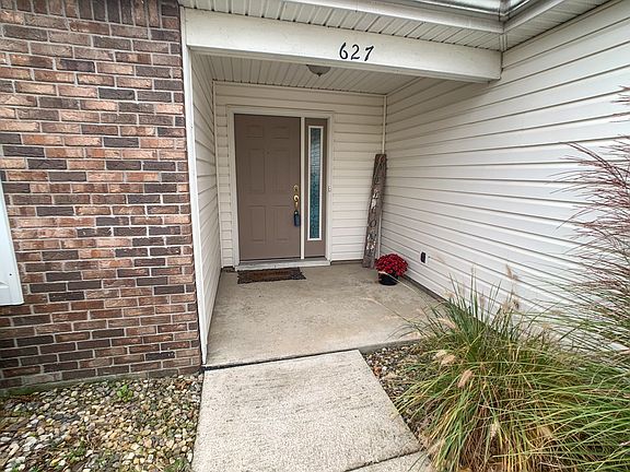 3rd image of 627 Bush Dr