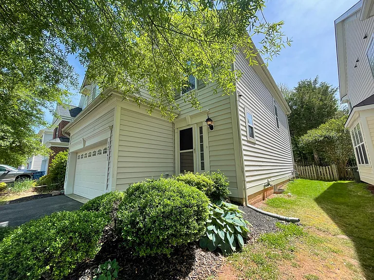 14741 Dogwood Park Ln — Photo 1
