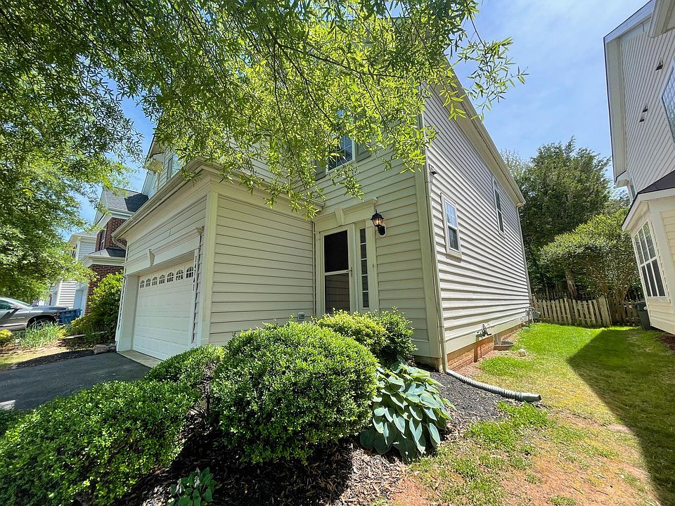 1st image of 14741 Dogwood Park Ln