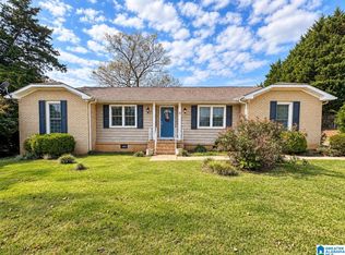 200 Bedford Dr, Anniston, AL 36207