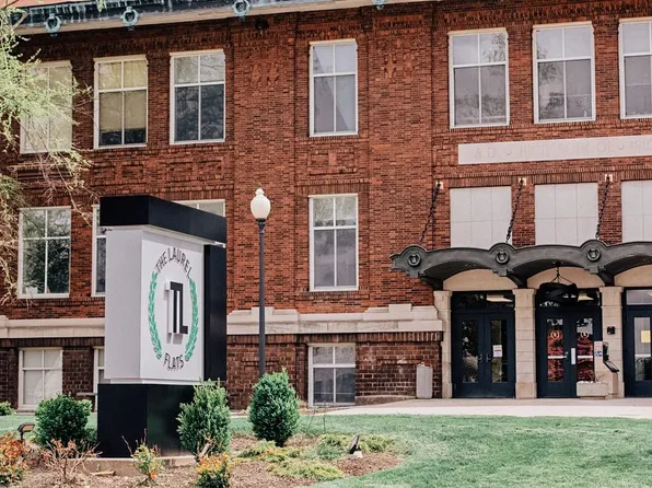 The Laurel Flats Apartments