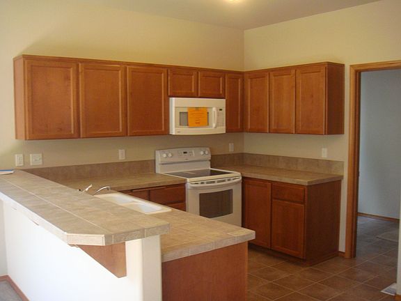 4th image of 2816 67th Ct SE