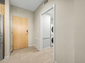 7180 E Kierland Blvd, Scottsdale, AZ