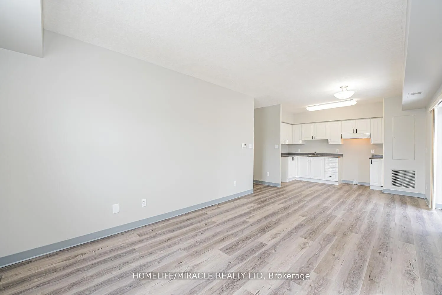 2 bed, $2,055 — Photo 4
