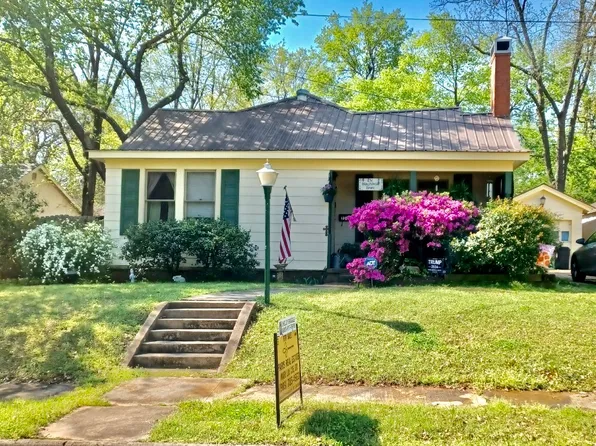 2252 Cleveland St, Paris, TX 75460