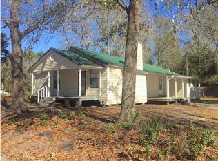1030 S 2nd St, Wewahitchka, FL 32465