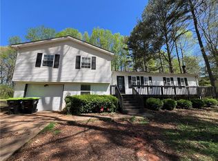 6360 Pleasant Dr, Winston, GA 30187