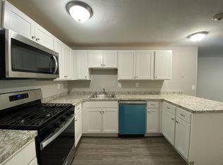 15 River St APT 19, Smithfield, RI 02917