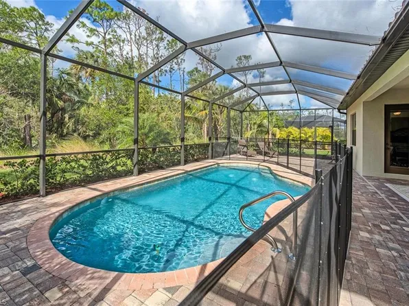 9387 Vercelli Ct, Naples, FL 34113