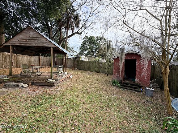 5th image of 7952 HARE Avenue