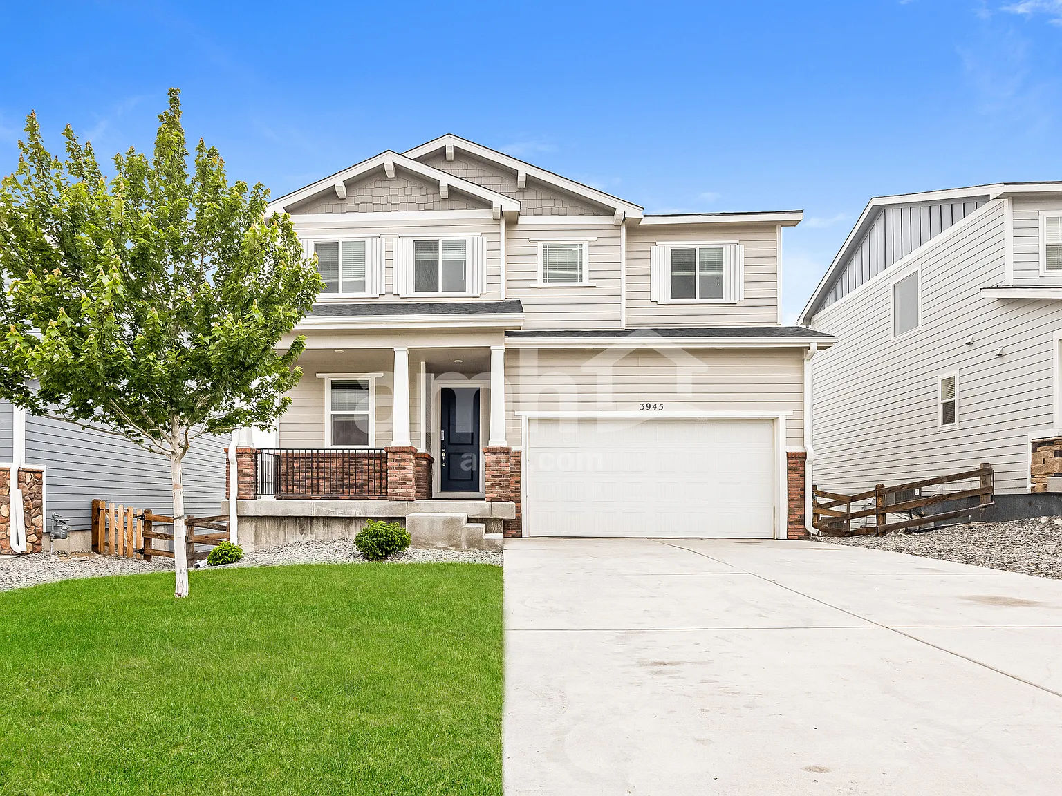 5 bed, 3.5 bath, 2635 sqft, $3,015 — Photo 1