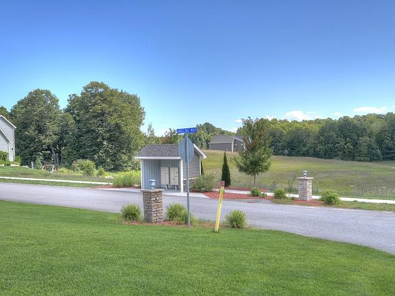 3rd image of Angling Way Unit 22