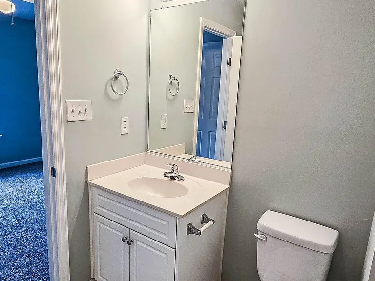 726 Creekside Dr — Photo 34