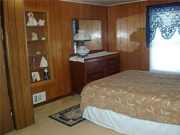 5th image of 375/380 Walnut Avenue Walcott