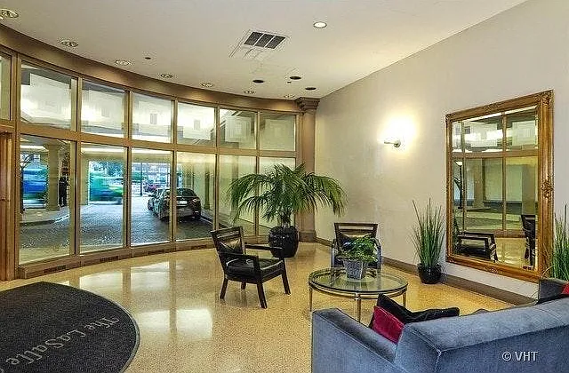 1212 N La Salle Dr #1901