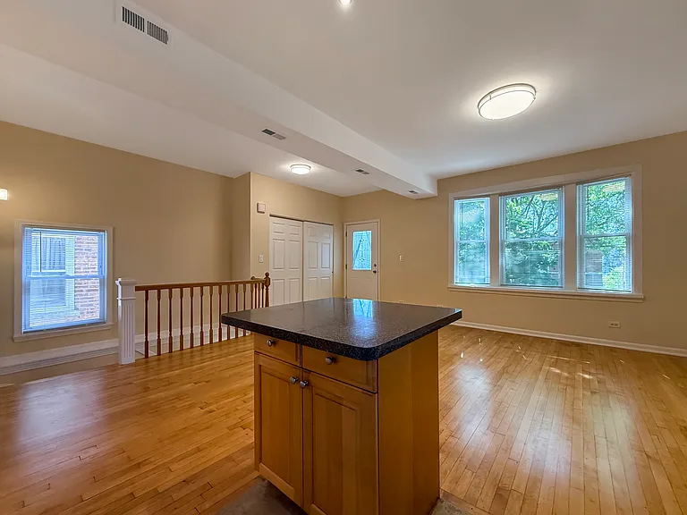 3245 N Lawndale Ave #2 — Photo 6