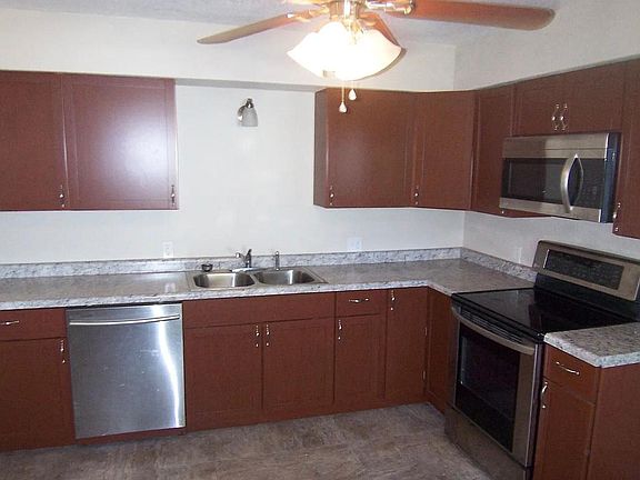 2nd image of 165 Sunflower Cir