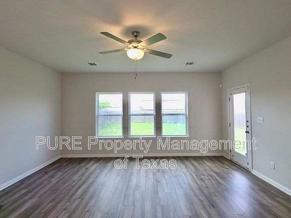 2nd image of 110 Grapefruit Rd