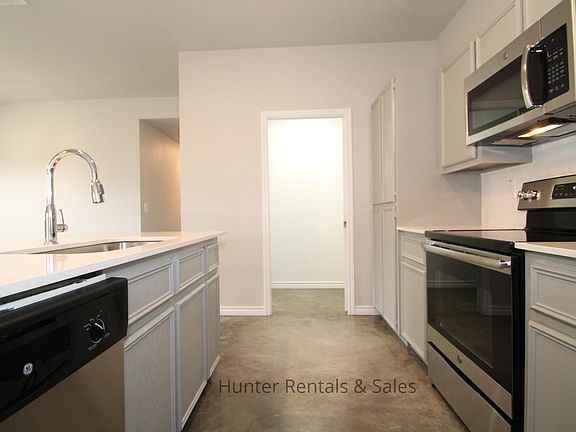3rd image of 308 Lowes Blvd #A