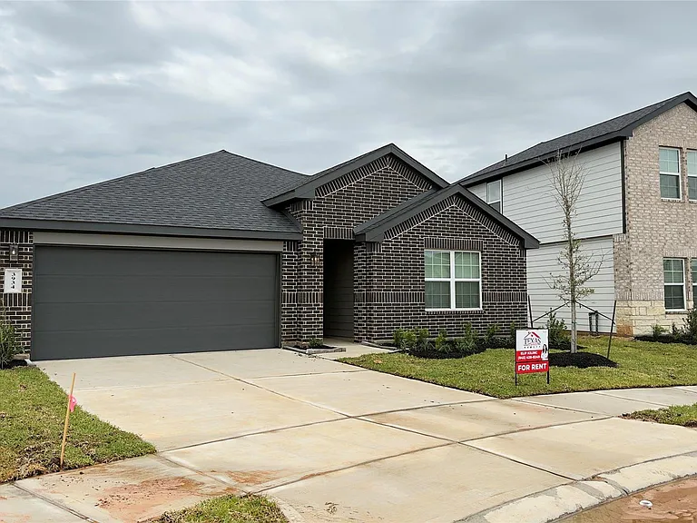3934 Winterbourne Way — Photo 3