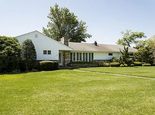 22 Jackwill Rd, East Patchogue, NY 11772