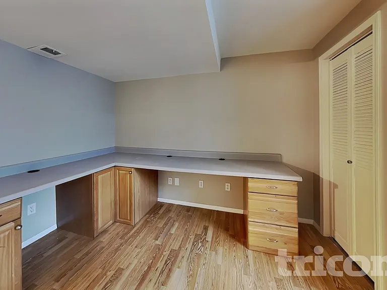 9061 Renoir Dr — Photo 14