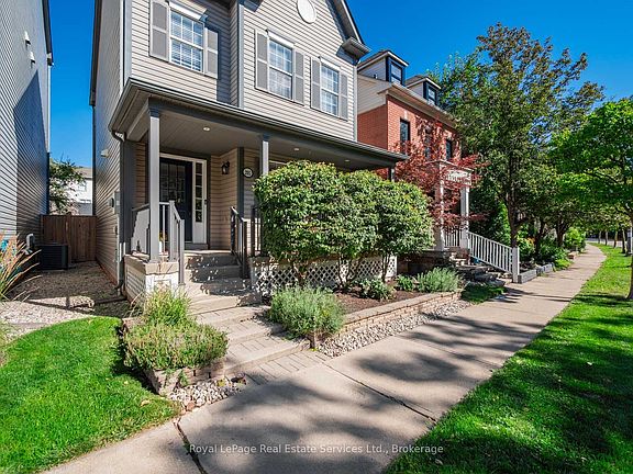 3rd image of 205 Littlewood Dr