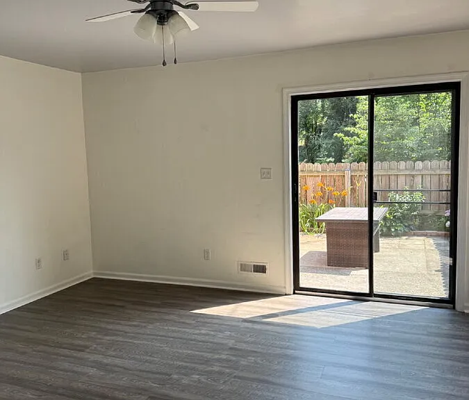 2429 Avenham Ave SW #7 — Photo 11