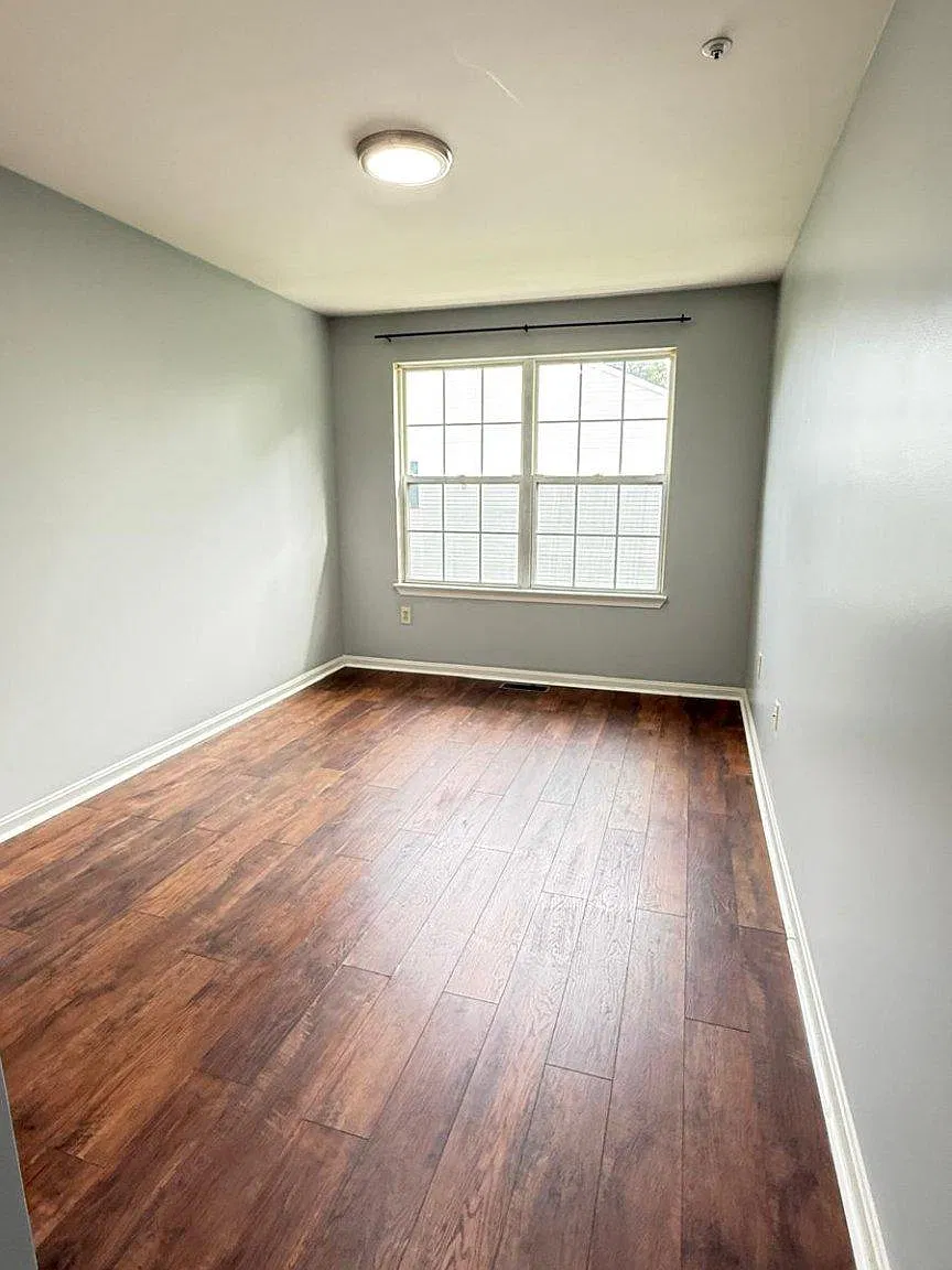3 bed, 2.5 bath, 1694 sqft, $2,600 — Photo 3
