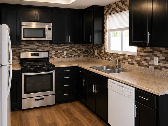 2nd image of 1273 Persimmon Ave #1273