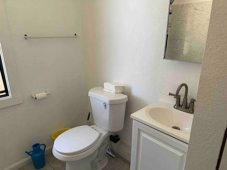 1139 Oxford St #4 — Photo 5