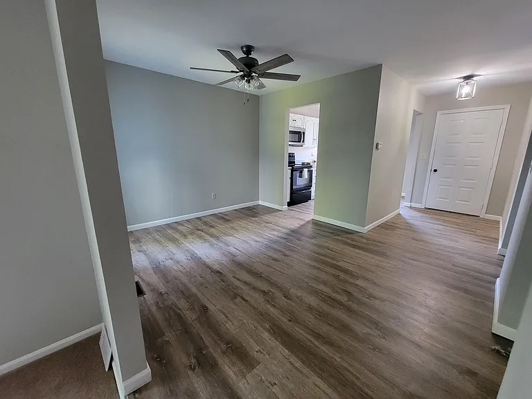 1018 College Rd — Photo 6