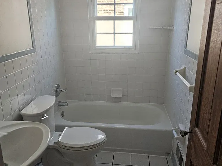 830 Packard Ave — Photo 6