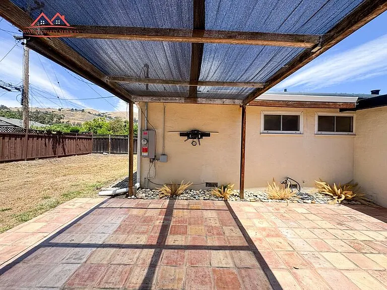 15001 Ridgetop Dr — Photo 28