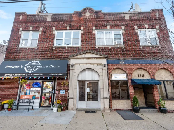 170 Palisade Avenue image 16 of 16