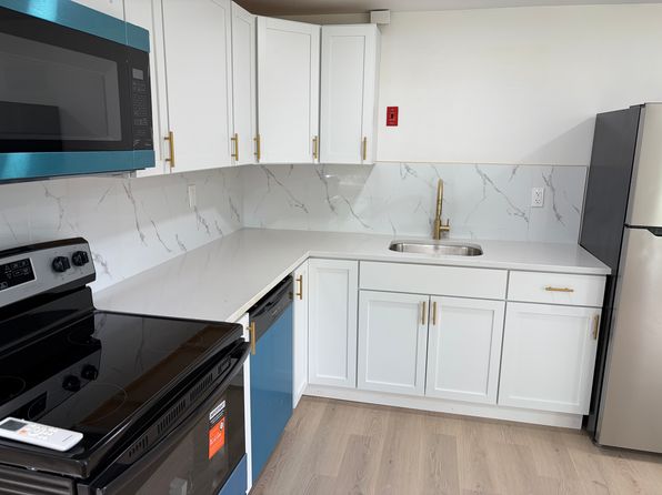 177 Rockingham Rd APT B