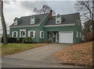 2 Beech Cir, Andover, MA 01810