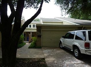 2702 Meadowstone Ct, Carrollton, TX 75006