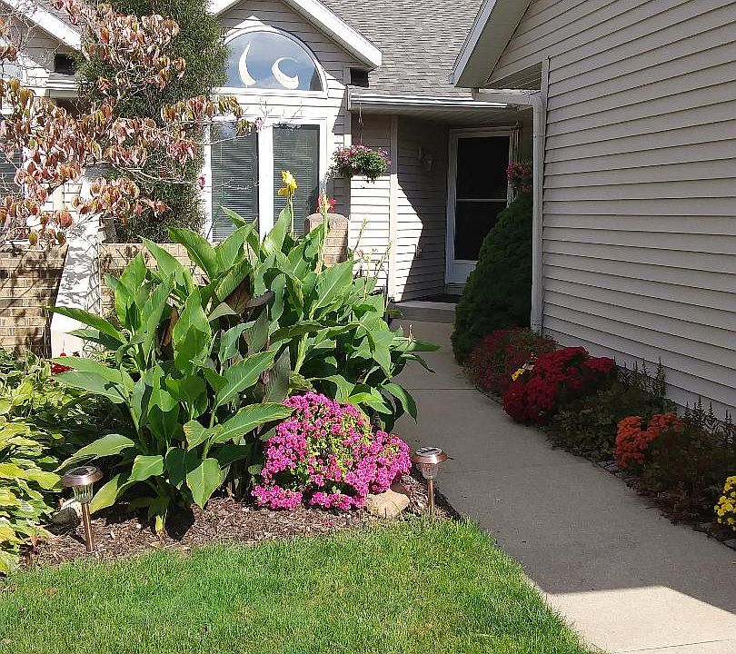 1st image of 2138 Shetland Dr NE