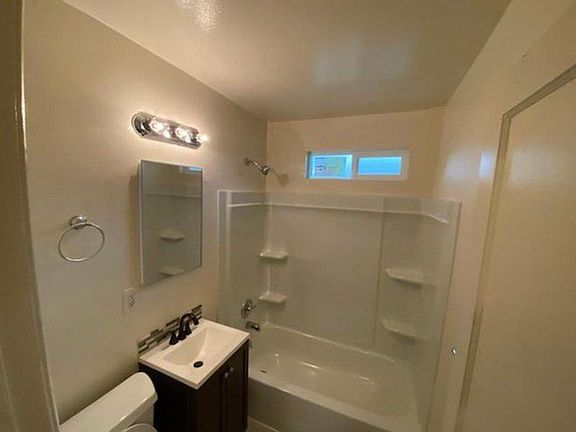3rd image of 77 Alturas Ave #A