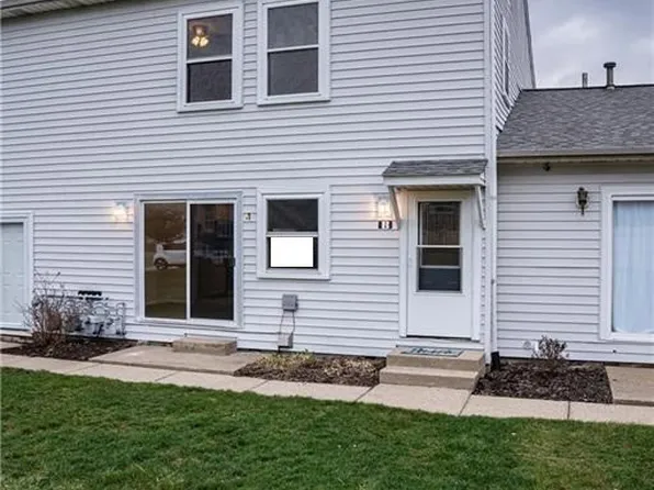 2542 Royal County Down APT B, Uniontown, OH 44685