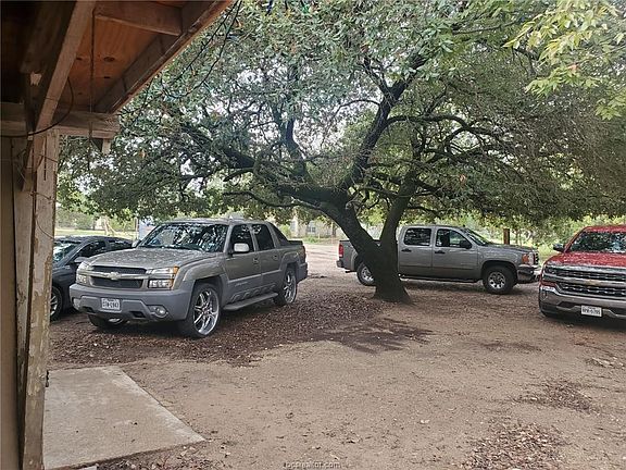 3rd image of 2118 Palasota Dr