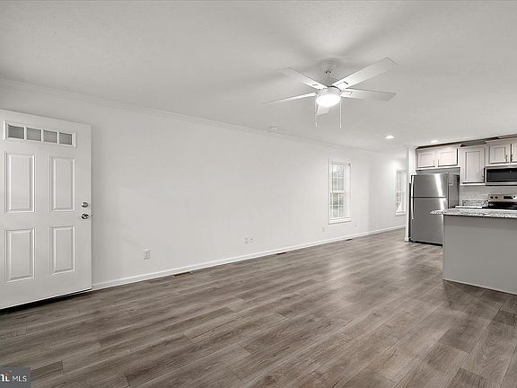 5th image of 9824 Salt Life Ln