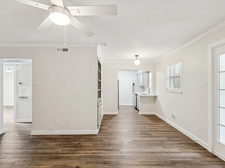 Colony House — Photo 50