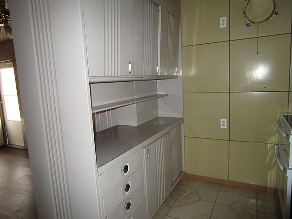 3rd image of 901 N 11th St
