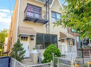 18-36 21st Dr #1R, Astoria, NY 11105