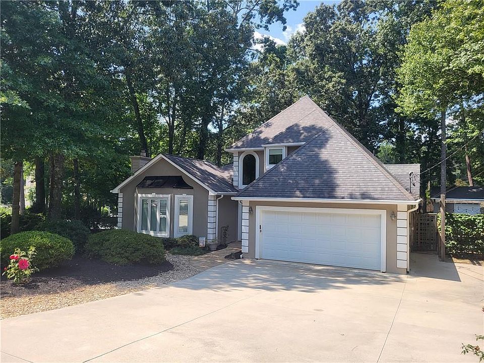 1st image of 779 Oak Moss Dr