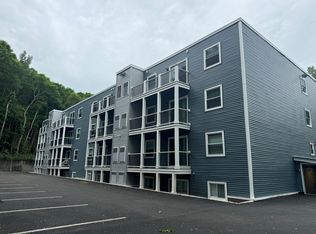 265 Mill St #201, Worcester, MA 01602