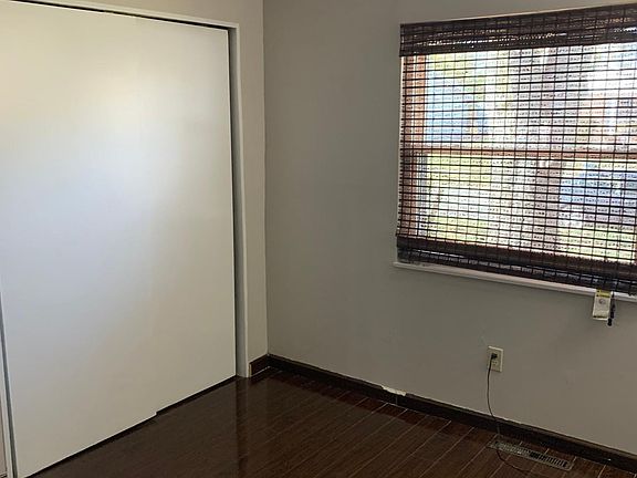 5th image of 3378 Reaver Ave
